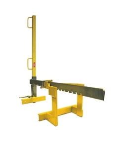 Guardian Fall Protection 15170 Parapet Clamp Guardrail System 1 Bracket + Post - Picture 1 of 11
