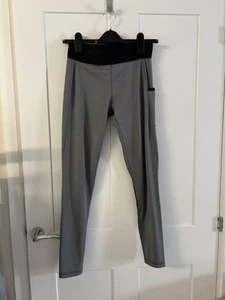 Adidas Leggings Gris Negro Talla Pequeña 6/8 Reino Unido - Gimnasio/Entrenamiento Ropa Activa - Imagen 1 de 8