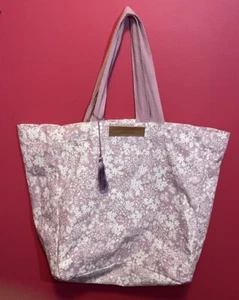 Brand New Laura Ashley Pastel Purple Floral Duffel Bag - Picture 1 of 5