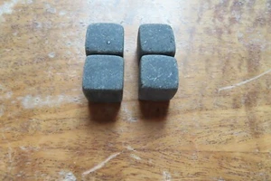 4 x Basalt Whisky Steine Set - Eisstein - 15 x 15 mm - Bild 1 von 3