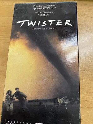 Twister VHS The Dark Side Of Nature Steven Spielberg Michael Crichton PG 13 Foto 1 de 4