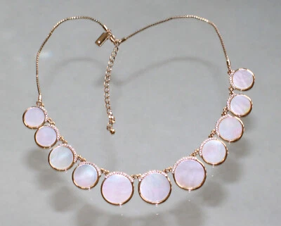 Collar Kate Spade 16" In The Spotlight oro pavé cristal madreperla discos Foto 1 de 4