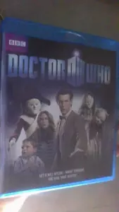 Doctor Who - BLU-RAY Let's Kill Hitler NEU unversiegelt UNBESPIELT Matt Smith BBC - Bild 1 von 3