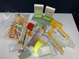 Mixed Job Lot of Playmobil (Lot K) Zoo / Store Accessories Parts EUC - Bild 1 von 9