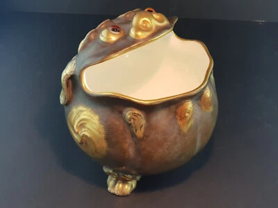 Unusual Antique Victorian Grotesque Three Footed Toad Vase - Moore Brothers - Image 1 of 4