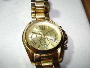 LARGE GORGEOUS LADIES MICHAEL KORS HIGH END GOLD WATCH 3 DIALS RTL $250 - Picture 1 of 4