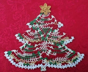 Nuevo mantel individual de ganchillo verde/blanco/rojo/dorado para árbol de Navidad... 10 pulgadas x 10 pulgadas - Imagen 1 de 3