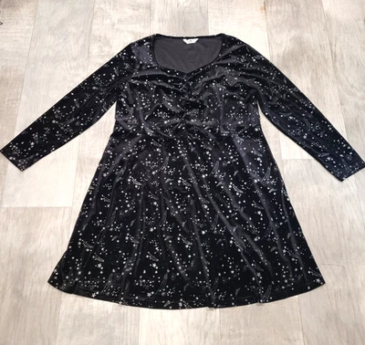 Vestido Agnes Orinda Bruja Plateado Galaxia Terciopelo 2X Negro Brillante Estrella Celestial Foto 1 de 4