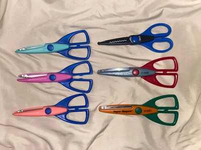 Lote de 6 Tijeras para Libros de Chatarra Borde Decorativo Artesanal Papel Formadores Bordes Kraft Foto 1 de 4