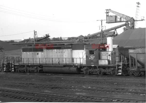25C410 RP 1973 CHICAGO & NORTH WESTERN RAILROAD LOCO #6904 CLINTON IL - Picture 1 of 1