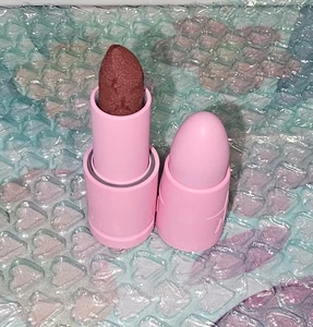 Lápiz labial Jeffree Star Velvet Trap - Vino de comunión - Tamaño completo Nuevo sin caja - Imagen 1 de 3