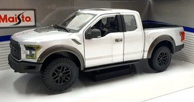 Maisto 1/24 Scale Model Car 31266 - 2017 Ford Raptor - Silver - Image 1 of 4