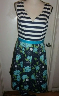 Vestido Modcloth Retro Náutico Rayas Estampado Lilypad Cuello en V Talla Pequeña (B189) Foto 1 de 4