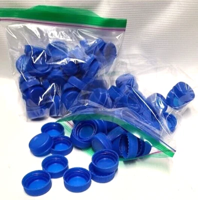 Lote de 100 tampas de garrafa de plástico azul tampas parafuso topo artesanato ornamentos arte - Imagem 1 de 2