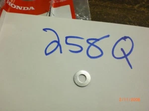 *1EA OEM HONDA WASHER 5MM 94101-05000 (258Q) - Foto 1 di 1