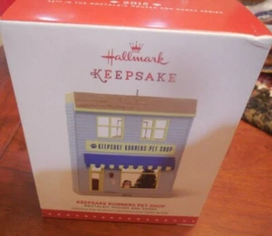 2015 Hallmark Christmas KEEPSAKE KORNERS PET SHOP Ornament NEW IN BOX - Picture 1 of 4