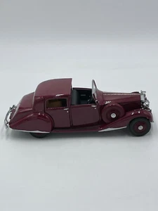 Danbury Mint 1938 Rolls Royce Phantom III Garnet Maroon 1:24 Scale Diecast - Picture 1 of 8