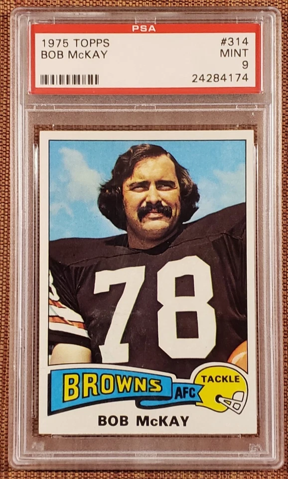 1975 Topps #314 Bob McKay Cleveland Browns Original Football Card PSA 9 Mint - Image 1 of 2