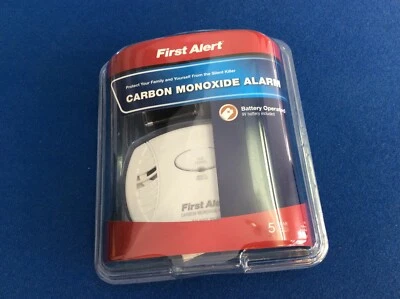 Carbon Monoxide alarm (First Alert) battery operated, 9V battery included - Image 1 of 3