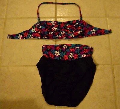 BAÑADOR NIÑA NEGRO Y MULTICOLOR 2 PIEZAS  Foto 1 de 2