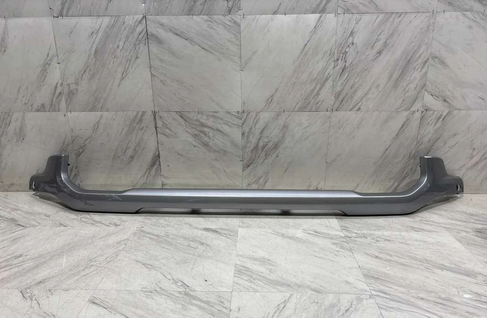 19-23 DODGE RAM 2500 3500 PARRILLA MOLDURA INFERIOR CROMADA Foto 1 de 4