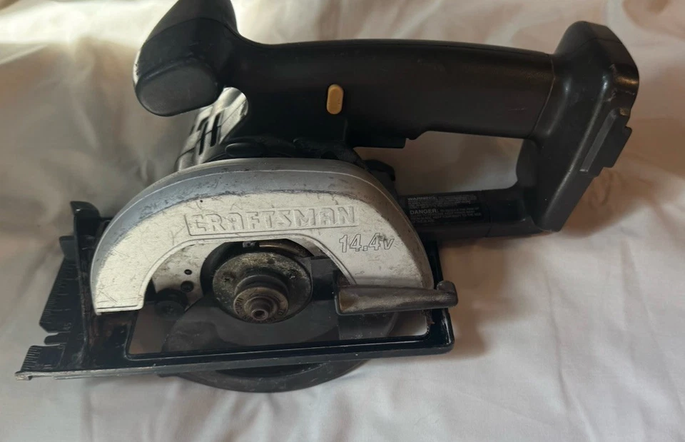 CRAFTSMAN 14.4V 5-1/2" Trim Saw Model 315.269600 (PARTS ONLY) - Image 1 of 4