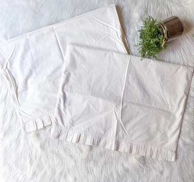 Simply Vera Ivory Ruffle Pleated Pillowcase Shams 100% Egyptian Cotton Standard - Image 1 of 4
