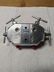 GRACO Gun Splitter Part # 234026 Allows You To Use 2 Guns Independently  - Picture 1 of 11