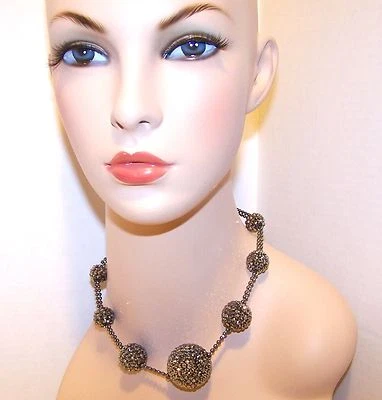 NUEVO COLLAR JLO Jennifer Lopez Negro/Gris Iridiscente DIAMANTES DE IMITACIÓN Sin Etiqueta Brilla Foto 1 de 4