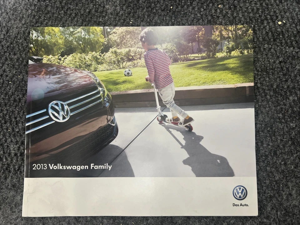 Volkswagen VW 2013 gama completa — folleto de ventas en Estados Unidos — Golf GTI JETTA PASSAT TIGUAN — NUEVO EN STOCK Foto 1 de 1