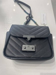 paper bolsa charles and keith 2022