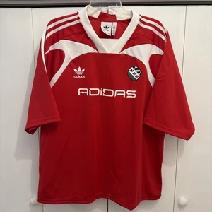 Camiseta Adidas Adilenium roja/blanca para hombre talla L, ropa de calle estilo fútbol - Imagen 1 de 8