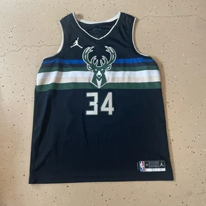 NBA Giannis Milwaukee Bucks Jersey Size 48 Mens M Embroidered Signature - Picture 1 of 3