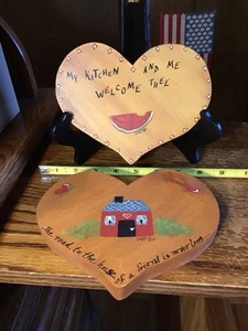 VINTAGE Hand Painted Wooden Welcome Friends FOLK ART HEART Wall Hanging Plaques - Picture 1 of 16