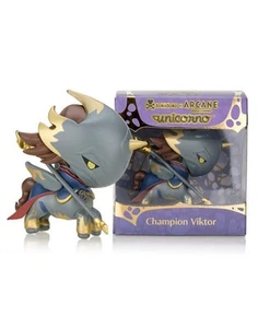 tokidoki x ARCANE Unicorno - Champion Viktor (Special Edition) - Bild 1 von 4
