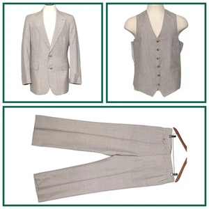Vintage Chaps By Ralph Lauren 3-Piece Suit Tan Crosshatch Preppy Old Money Rich - Picture 1 of 20