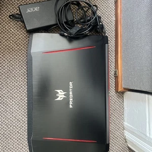 Cables de alimentación y portátil Acer Predator Helios 300 N17C1 - Imagen 1 de 5