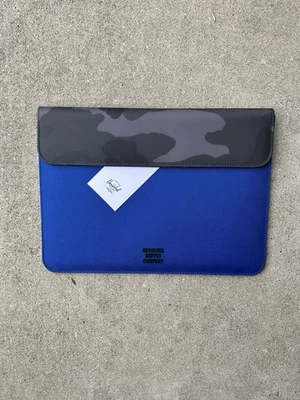 Herschel 13 Pulgadas iPad Tablet Estuche Laptop Negro Azul Nuevo Camuflaje Negro Gris Foto 1 de 2