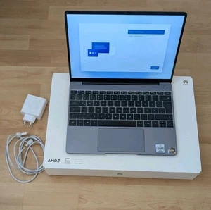 Huawei Matebook 13 AMD Ryzen 5 3500u 8gb RAM 256gb Laptop 2020 See Description - Picture 1 of 12