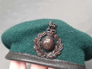 Vintage Royal Marine Beret Hat Green Old Military Surplus Badge Commando RM - Picture 1 of 3