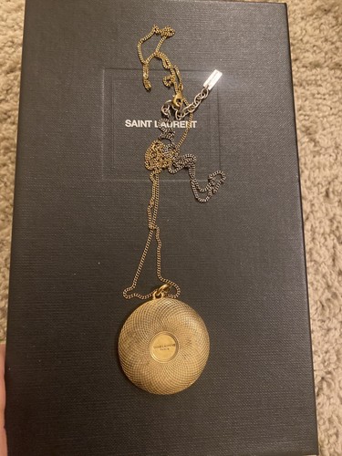 SAINT LAURENT (YSL) Collana Ciondolo Medaglione Saint Laurent Guilloché in metallo