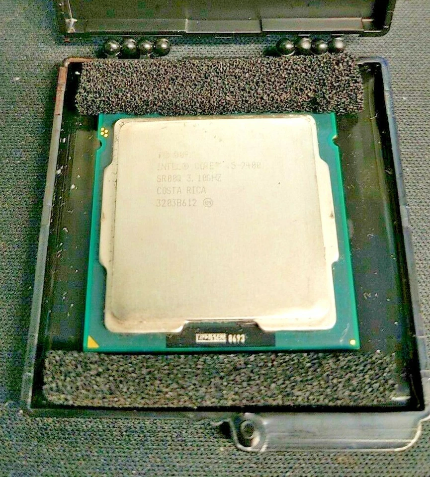 Intel Core i5-2400 SR00Q  Socket 1155 CPU  Processor 3.10GHz Quad Core - Image 1 of 4