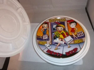 SHOP TILL YOU DROP Teller Betty Boop - Amerikas Schatz Danbury neuwertig KEIN Zertifikat - Bild 1 von 4