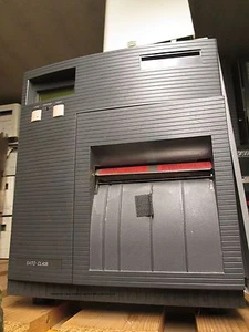 Impresora de etiquetas de código de barras de transferencia térmica directa SATO CL408 203 REBOBINADORA paralela* - Imagen 1 de 1