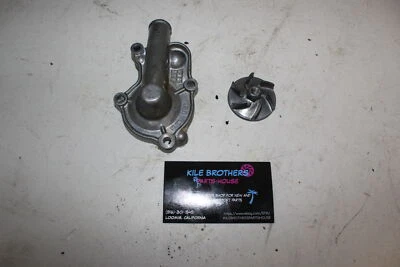 BOMBA DE AGUA MOTOR YAMAHA 99-19 YZ250X OEM CON CARCASA 5CU-12459-00-00 Foto 1 de 4
