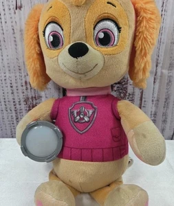 Nickelodeon Paw Patrol Snuggle Up Skye Plüsch mit Taschenlampe & Sounds funktioniert 14 Zoll - Bild 1 von 7