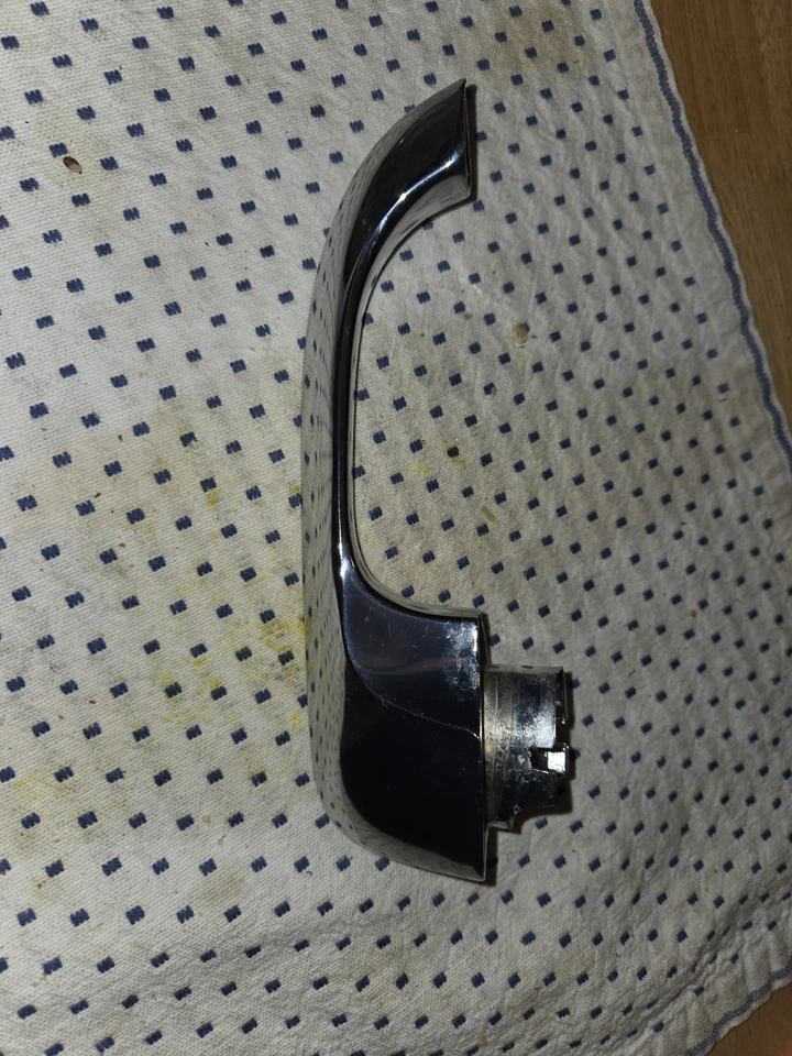 Nos GM Left Outside Door Handle 1964 To  1970 Buick Olds Pontiac Chevy 65 67 67 Foto 1 de 2