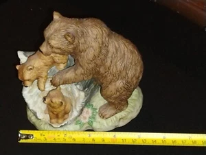 Curious Cubs 1435 Porzellan Figur Braunbären 4" groß / Home Interiors - Bild 1 von 3