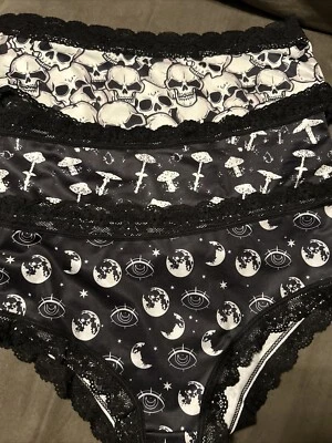 Morvia 3pk lace trim cheeky goth Emo panties XL skull Mushrooms stars Lingerie - Image 1 of 4