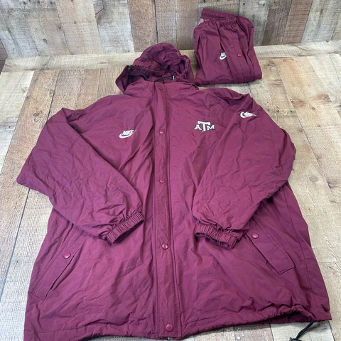 Vintage Texas A&M Nike Raincoat/Wind Breaker Size XL  With Pants Cover